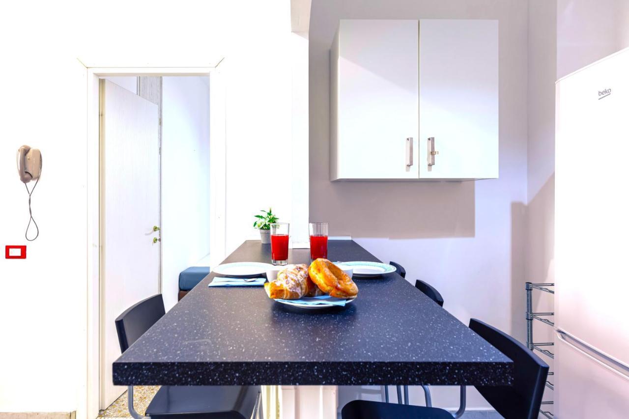 Hostly - Sant'Orsola Suite Apartment Róma Kültér fotó