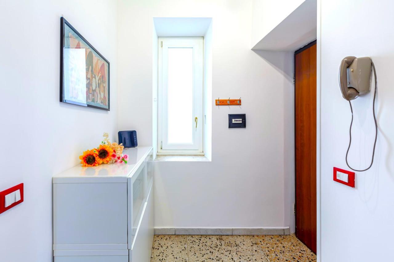 Hostly - Sant'Orsola Suite Apartment Róma Kültér fotó